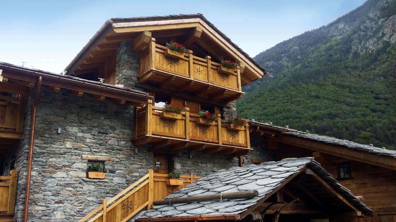 Bed & Breakfast Anisor - Parblanc La Salle Buitenkant foto