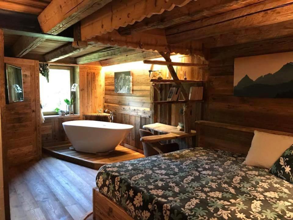 Bed & Breakfast Anisor - Parblanc La Salle Buitenkant foto
