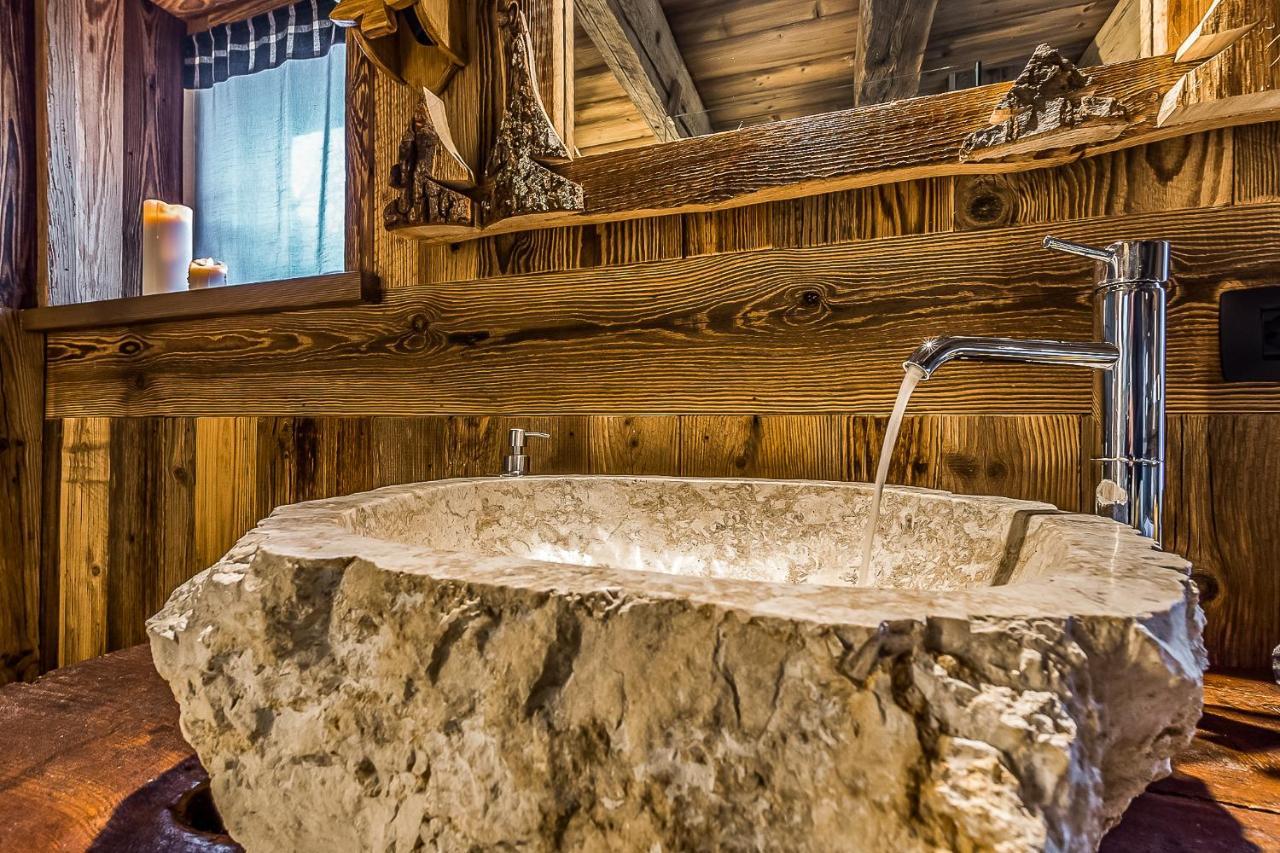 Bed & Breakfast Anisor - Parblanc La Salle Buitenkant foto